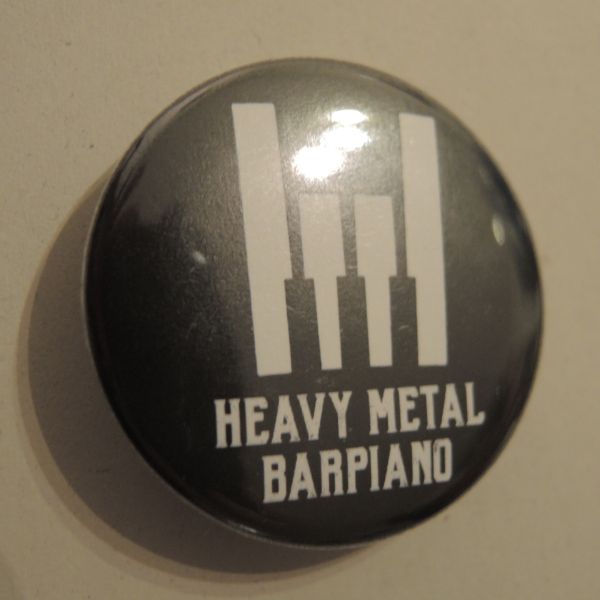 Button Logo + Name