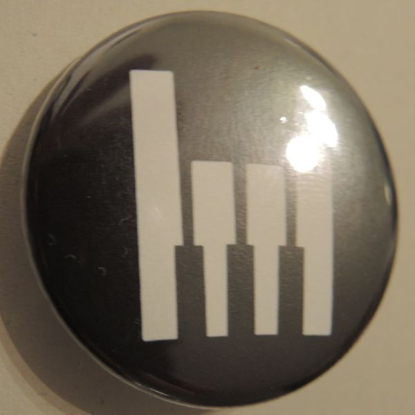 Button Logo